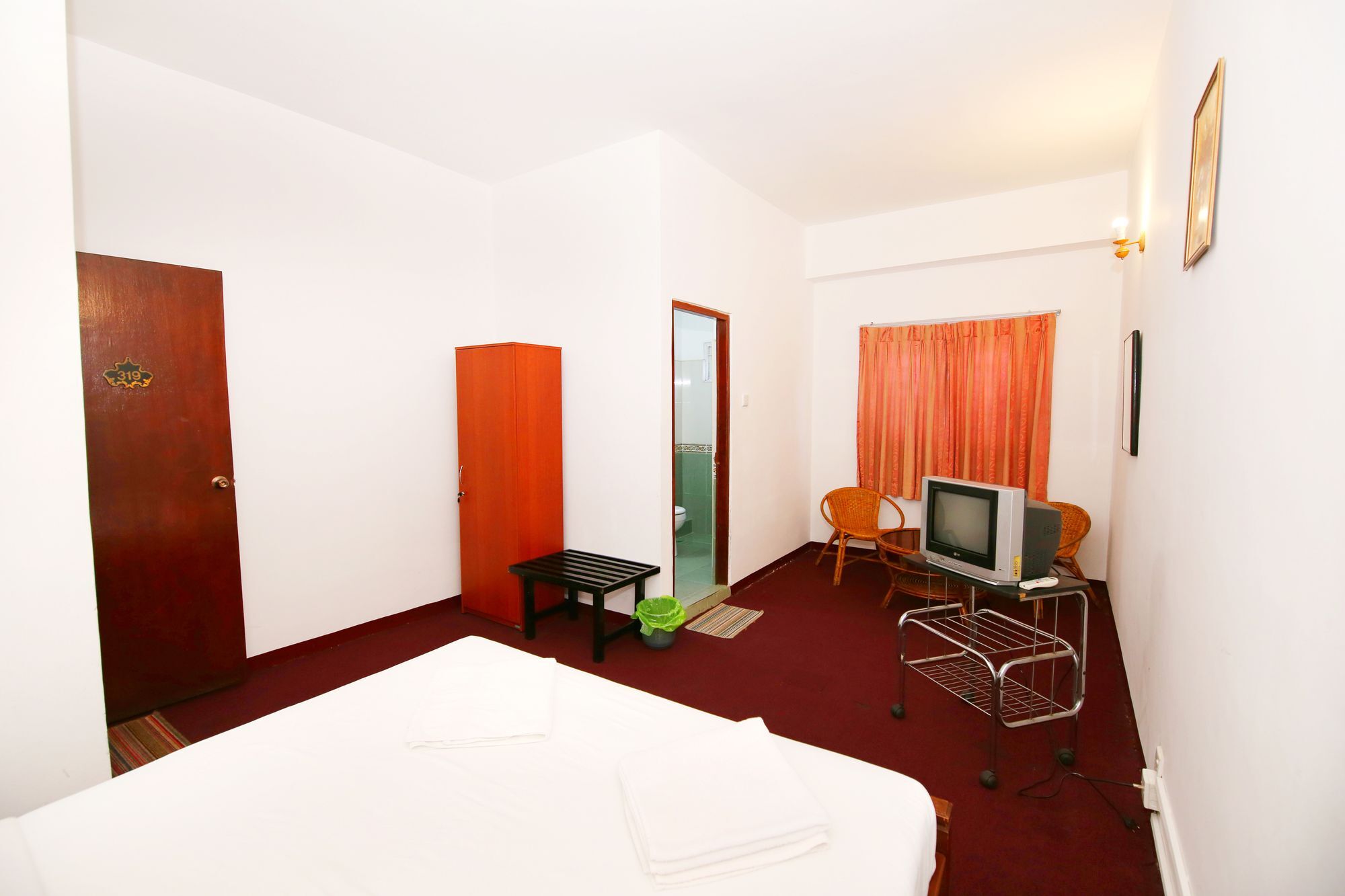Milano Inn Нувара Елия Екстериор снимка