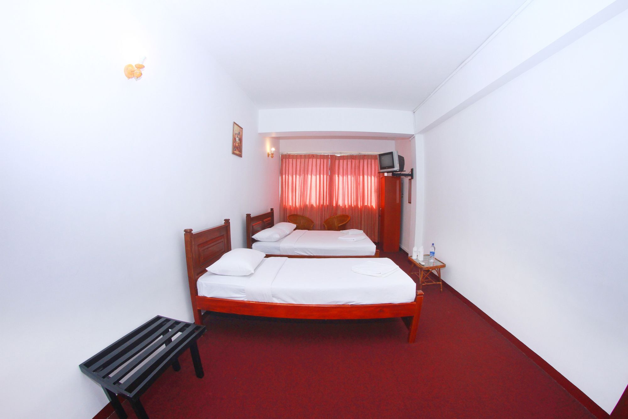 Milano Inn Нувара Елия Екстериор снимка